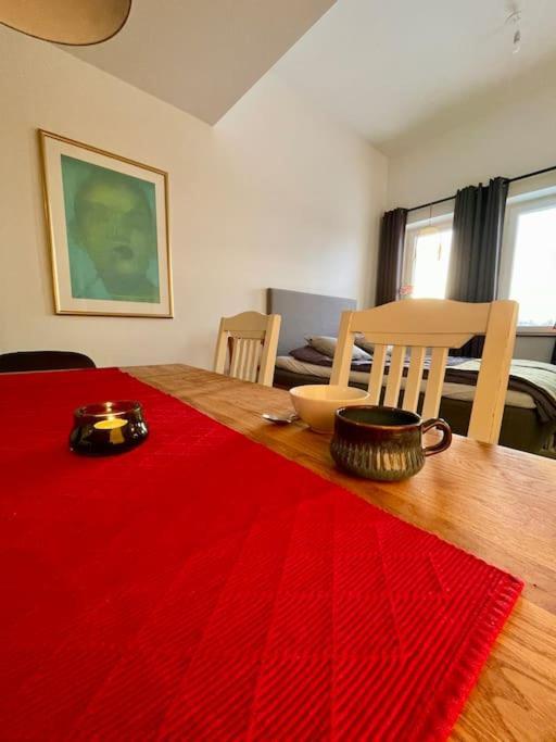 נאקה Newly Built Bright Apartment, Close To Everything If You Want To Visit Stockholm, You Will Find The Perfect Accommodation Here! Ferry Line 80 Makes It Very Convenient And Easy To Get To The City Center מראה חיצוני תמונה