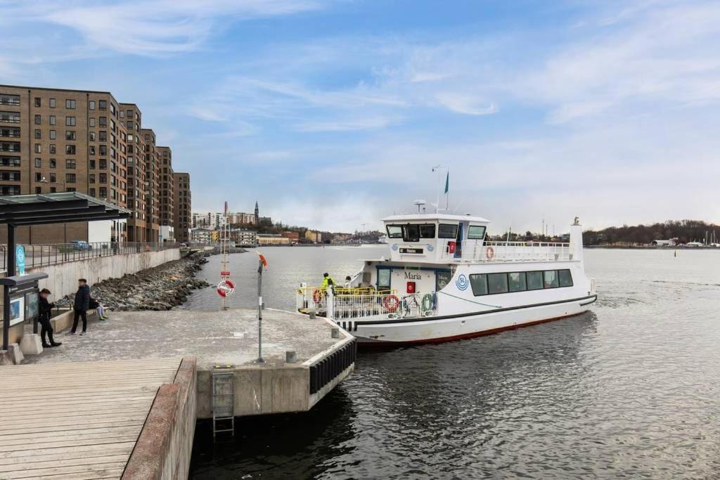 נאקה Newly Built Bright Apartment, Close To Everything If You Want To Visit Stockholm, You Will Find The Perfect Accommodation Here! Ferry Line 80 Makes It Very Convenient And Easy To Get To The City Center מראה חיצוני תמונה